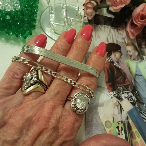 "LOT OF TWO" VTG. 925 ITALY STERLING SILVER BRACELETS, 5MM HERRINGBONE & FIGARO - Picture 2 of 16